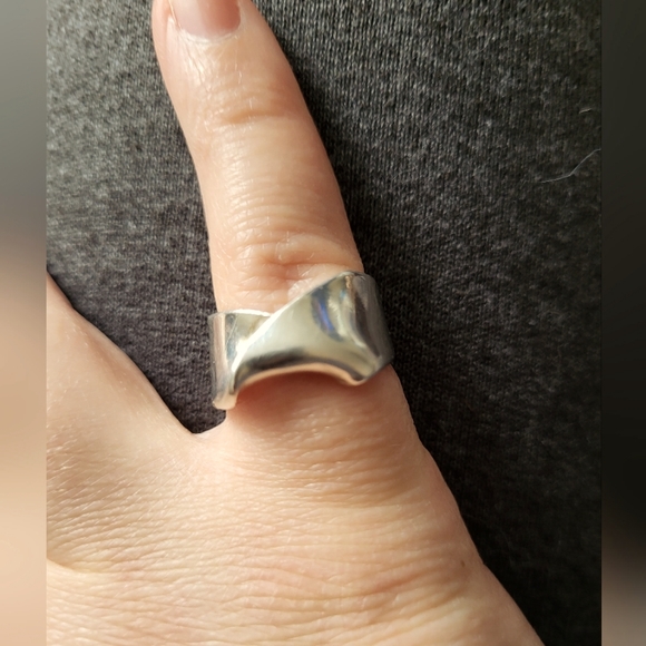 925 Silver Ring Size 7 - Picture 1 of 4